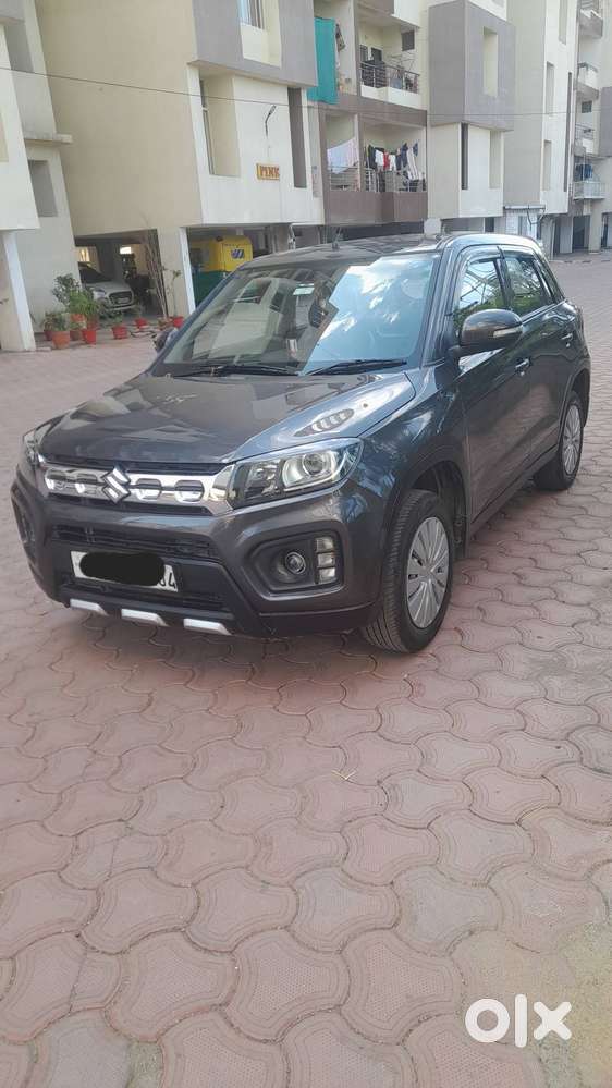 Vitara Brezza,2022,1.5lxi, Granite Gray Colour