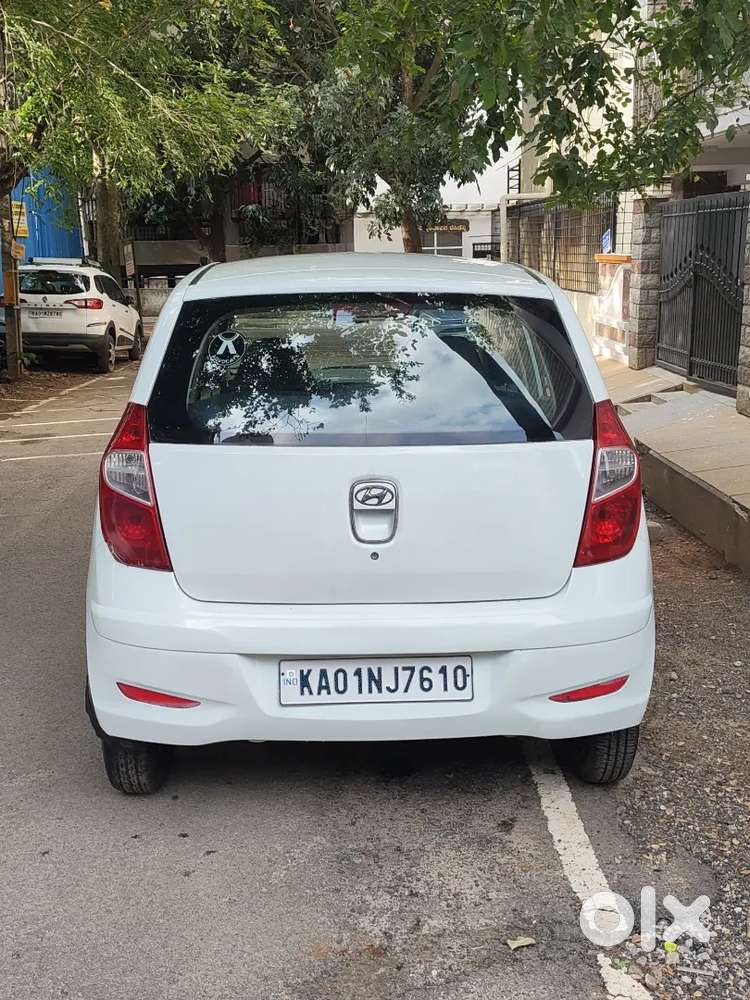 Hyundai I10 Magna 2012 Petrol / Cng Mileage 30kmpl