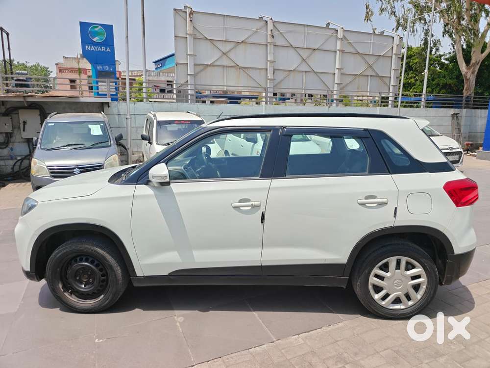 Maruti Suzuki Brezza Vxi At, 2021, Petrol