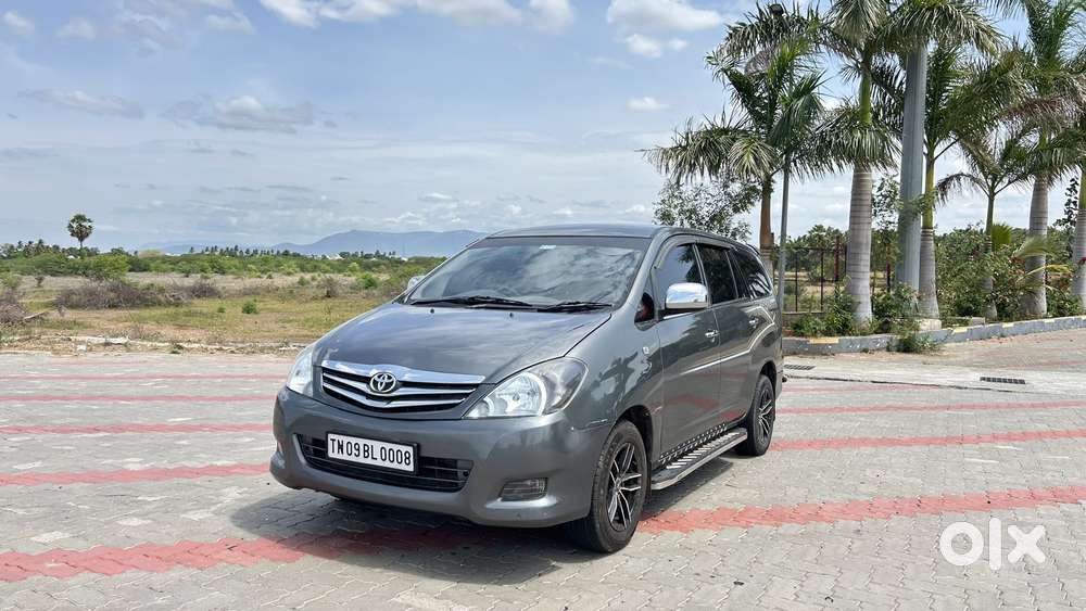 Toyota Innova 2.5 V 7 Str, 2011, Diesel