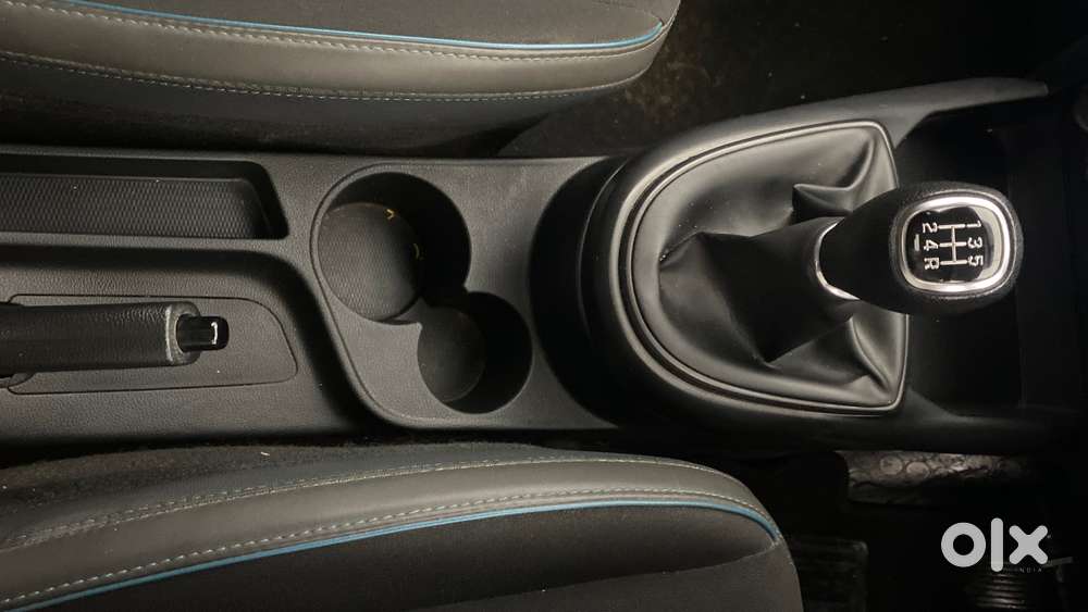 Hyundai Grand I10 Nios Sportz 1.2 Kappa Vtvt Dual Tone, 2019, Petrol