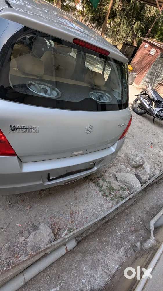 Selling Maruti Suzuki Swift In Good Condition.
