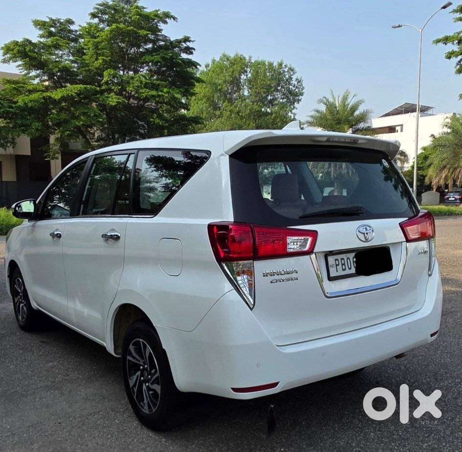 Toyota Innova Crysta 2.4 V, 2022, Diesel