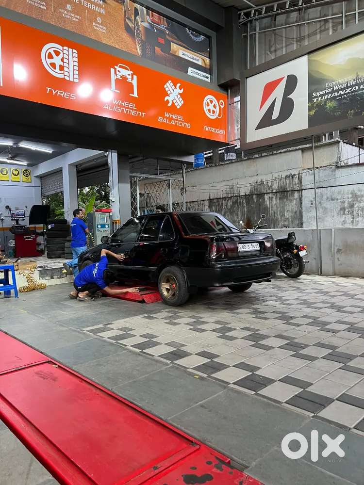 Maruti Suzuki Esteem Vxi 2004