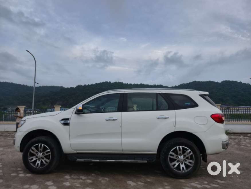 Ford Endeavour 3.2 Titanium 4x4 At, 2017, Diesel