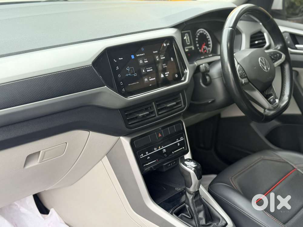 Volkswagen Taigun 1.0 Tsi Highline At, 2022, Petrol