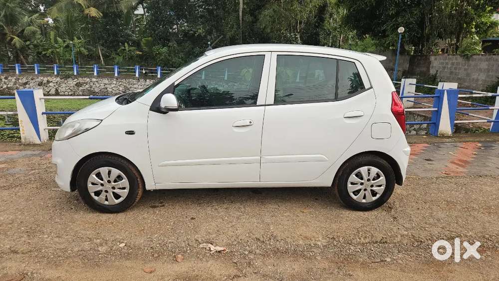 Hyundai I10 Sportz 2011 Car