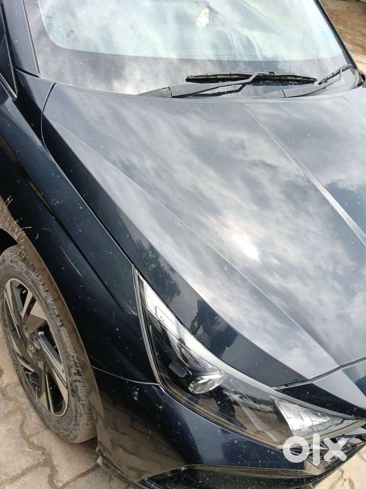 I20 Manual (asta) - 31000 Km Driven