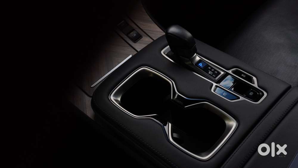 Lexus Lm 350h 4 Str Ultra Luxury, 2024, Petrol