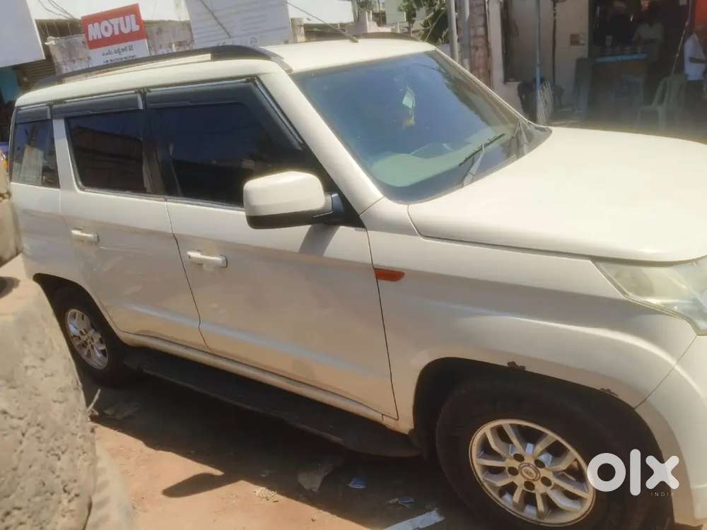 Mahindra Tuv 300 2018 Diesel Well Maintained Govt Used
