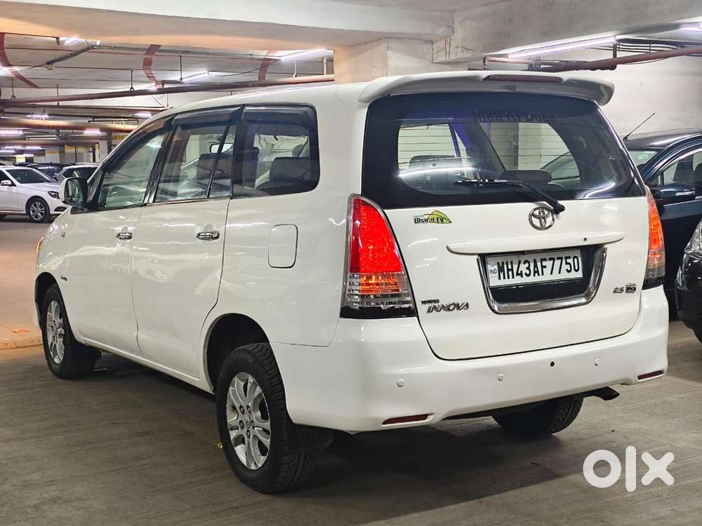 Toyota Innova 2.5 G (diesel) 8 Seater Bs Iv, 2010, Diesel