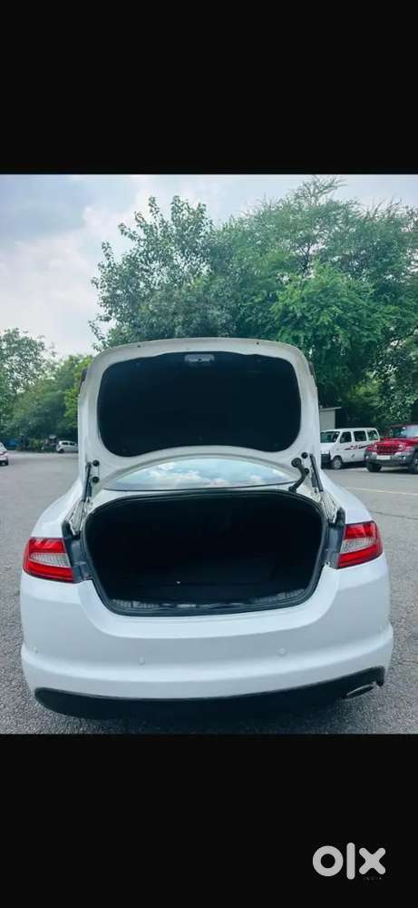 Jaguar Xf 2.2 Diesel 2016 Year