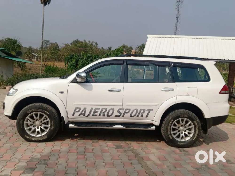Urgently Selling Mitsubishi Pajero Sport 2016