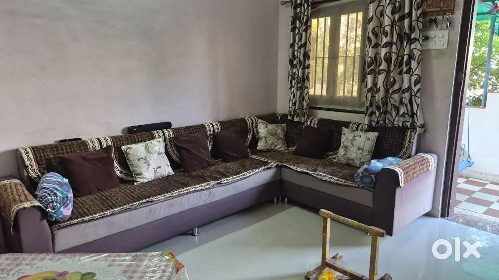 Sofa set with cushion