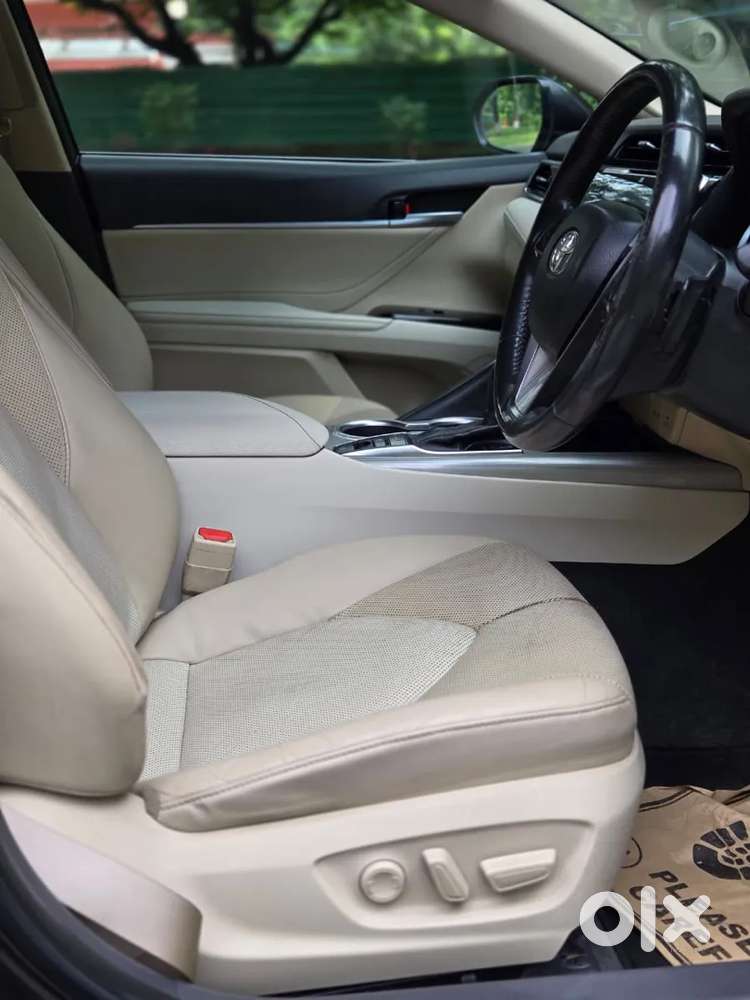 Toyota Camry Hybrid, 2021, Petrol