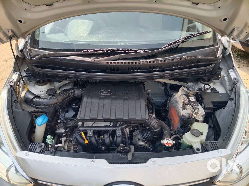 Hyundai Grand I10 1.2 Crdi Sportz Option, 2016, Petrol