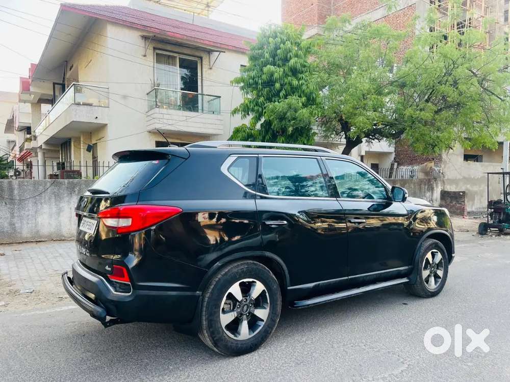Mahindra Alturas G4 Diesel 2021