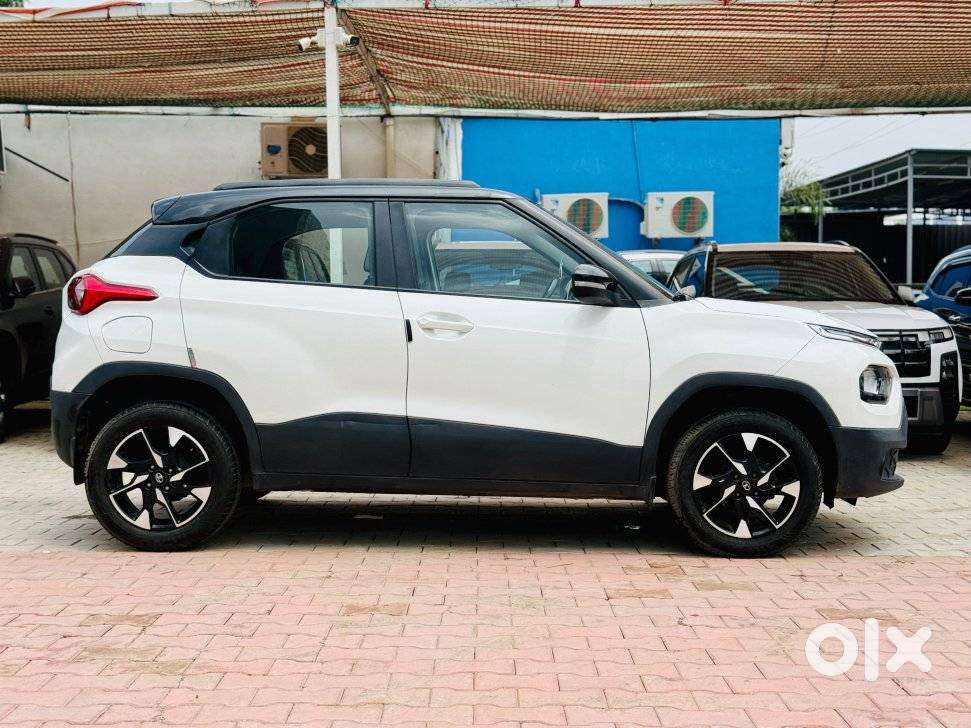 Tata Punch 1.2 Revotron Creative Dual Tone, 2021, Petrol