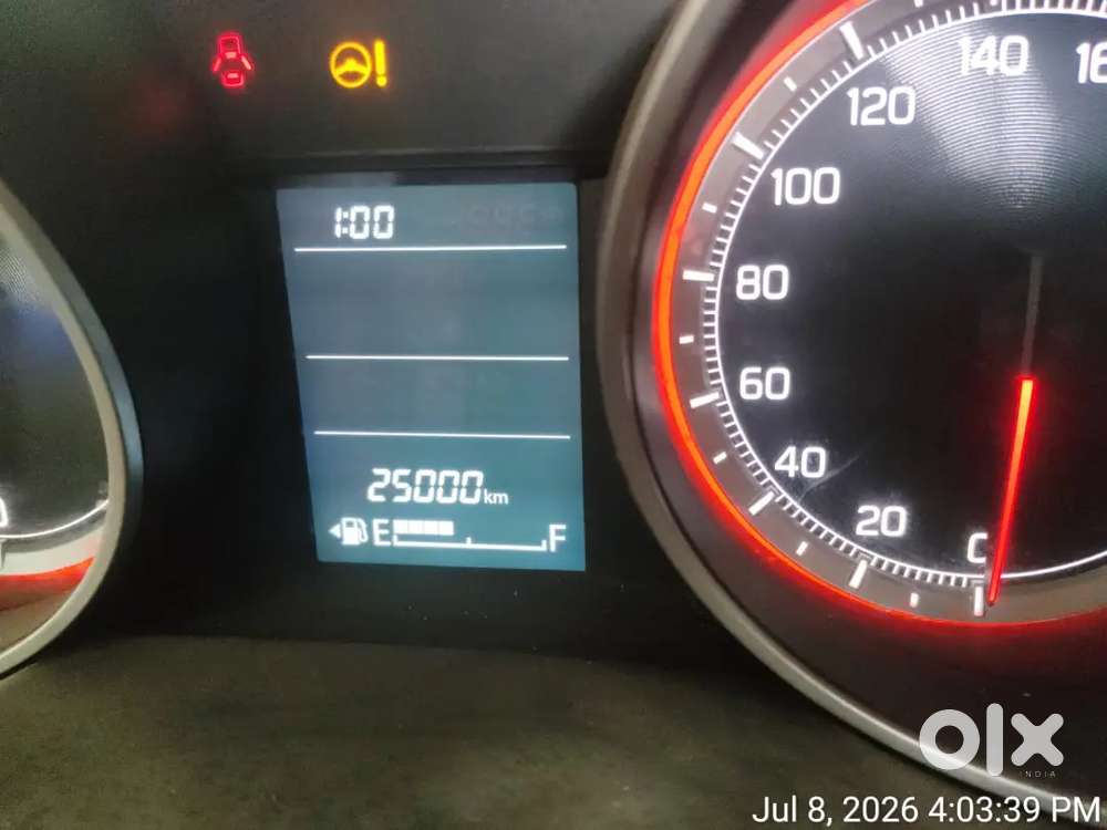 Maruti Suzuki Swift 2021 Petrol 25000 Km Driven