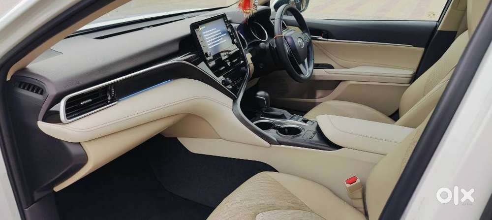 Toyota Camry Hybrid, 2024, Petrol