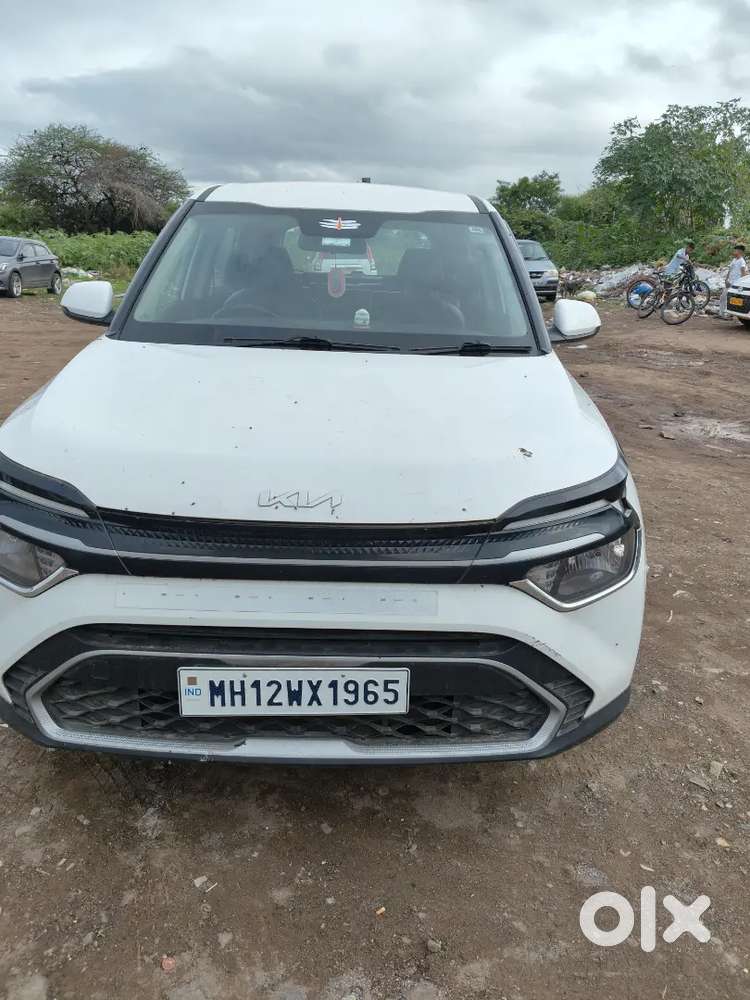 Kia Carens Diesel Manual 26000 Km 2nd Owner