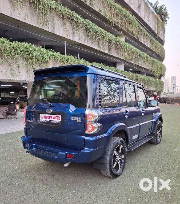 Mahindra Scorpio S6 Plus, 2016