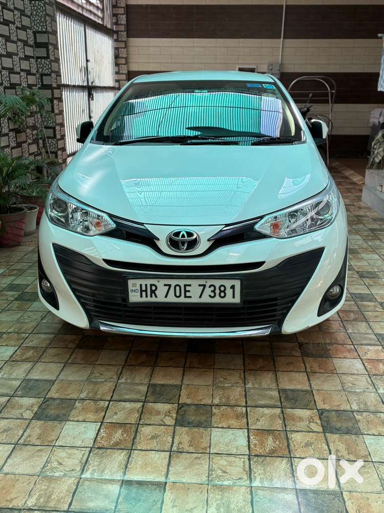 Toyota Yaris Petrol Manual 2021