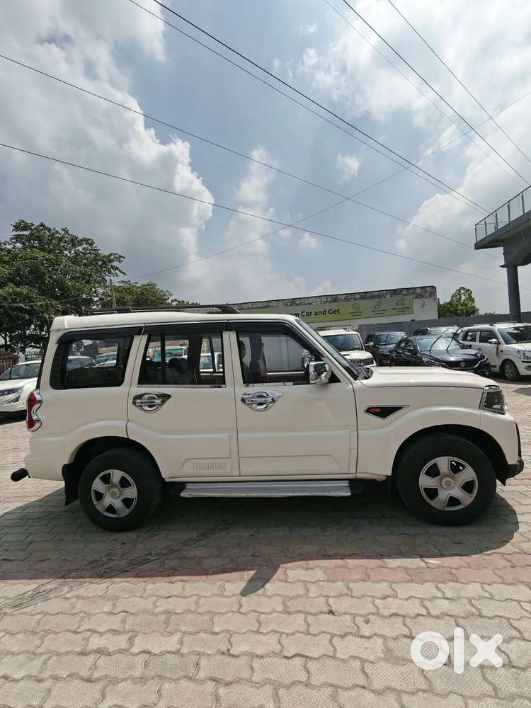 Mahindra Scorpio S2, 2016