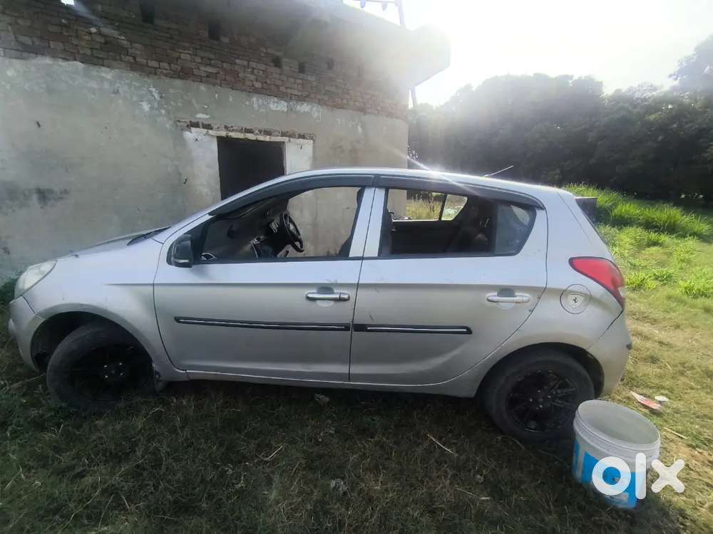 Hyundai I20 2011 Cng Good Condition New Alloy Wheel New Android System