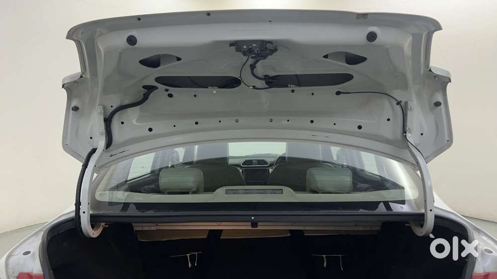 Maruti Suzuki Dzire 1.2 Zxi Plus, 2017, Petrol