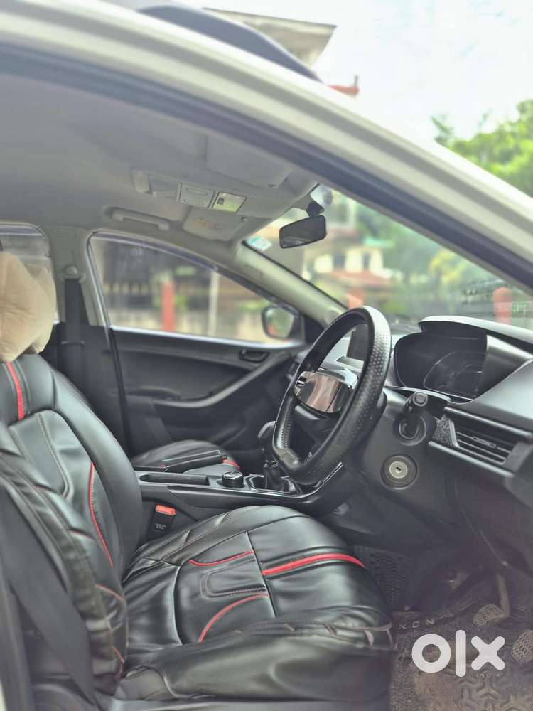 Tata Nexon Smart Plus1.2 Revotron Petrol 5 Mt, 2024, Petrol