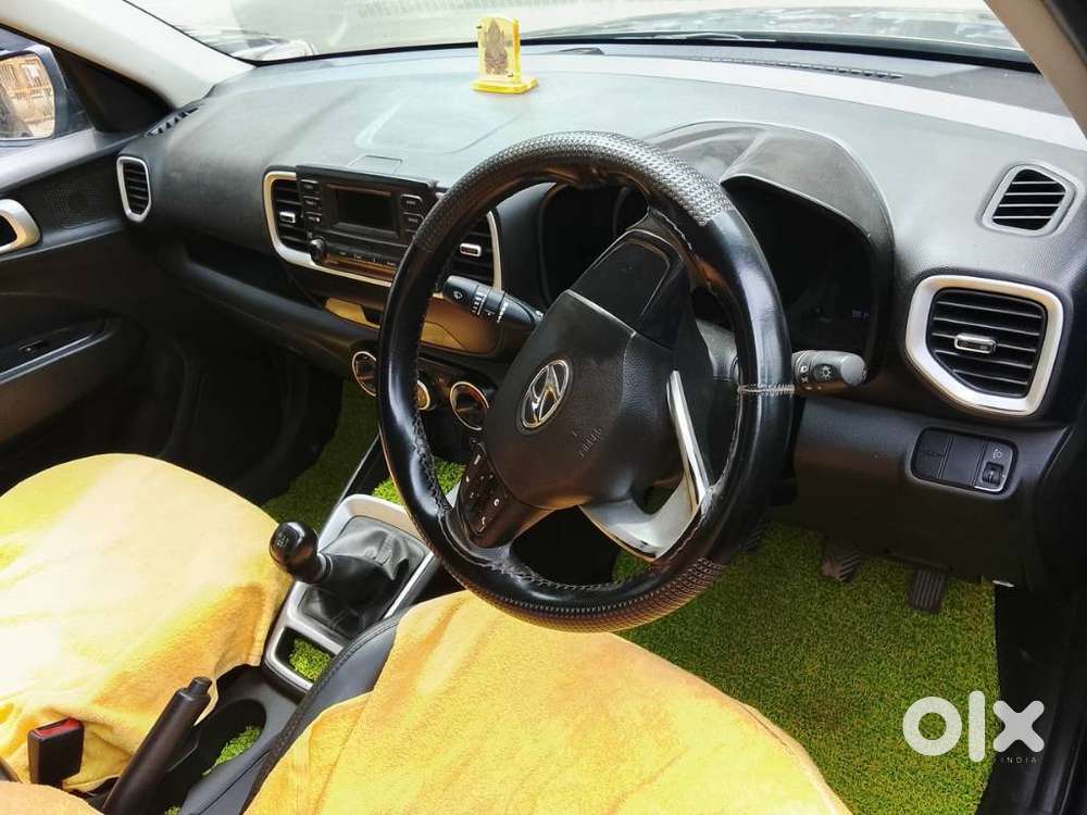 Hyundai Venue 1.2 S (o), 2021, Petrol
