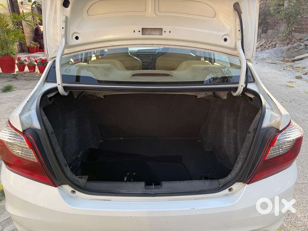 Honda Amaze 2017 Petrol 75000 Km Single Handed Bsf Person Driven