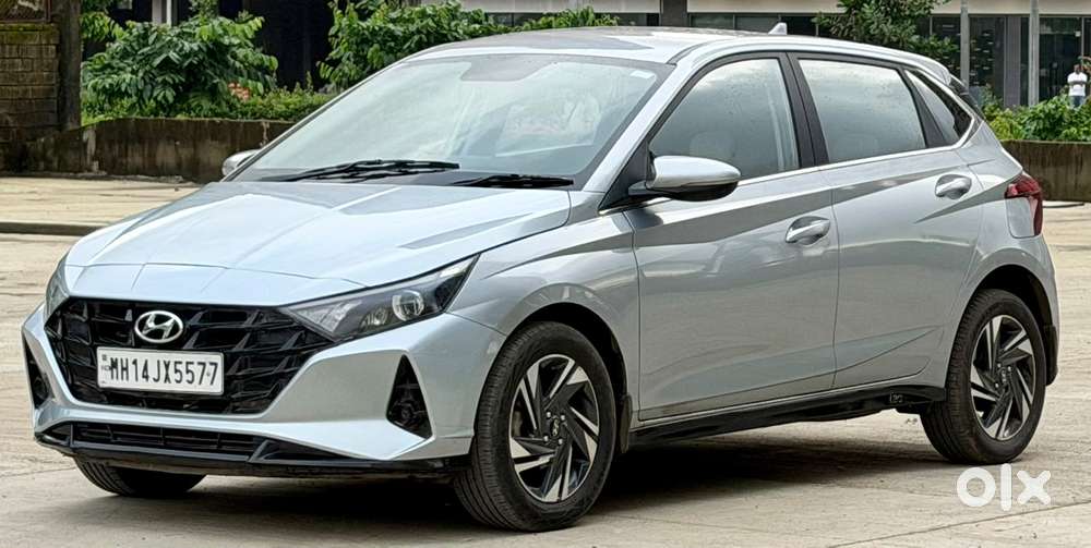 Hyundai I20 Sportz 1.2 Mt Dual Tone, 2022, Petrol