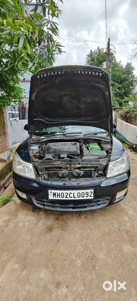 Skoda Laura Ambiente At 2.0 Tdi Cr (2012) – Diesel Automatic ₹3,50,000