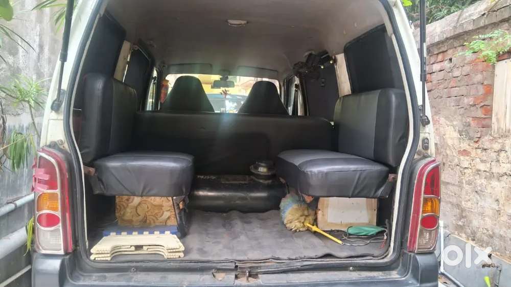Maruti Suzuki Eeco 7-seater Ac 2010 (lpg Fitting Also Available)