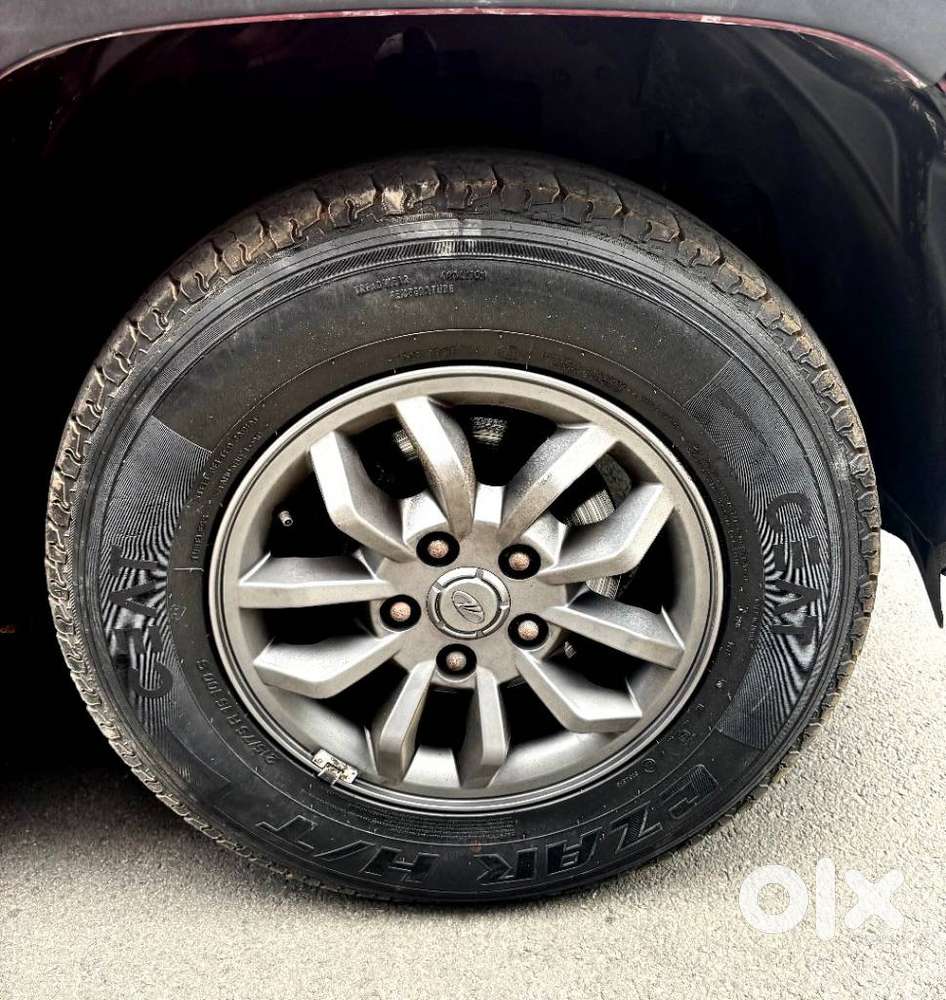 Mahindra Tuv 300 T10, 2018, Diesel