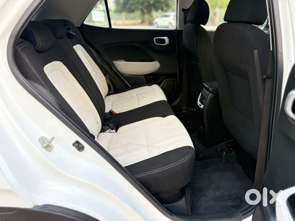 Hyundai Venue 1.2 S Plus, 2023, Petrol