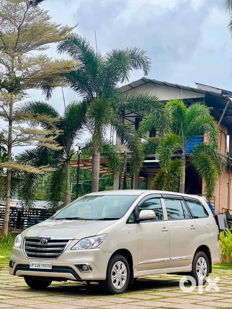 Toyota Innova 2.5 G (diesel) 8 Seater, 2013, Diesel