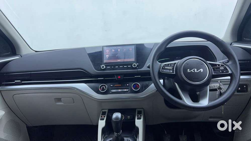 Kia Carens 1.4 Prestige 7 Str, 2022, Petrol