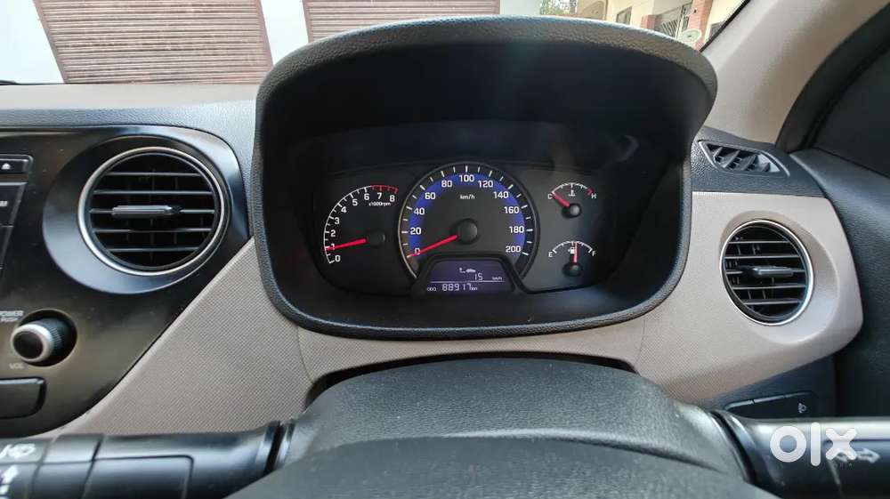 Hyundai Xcent Petrol Manual 2014 Third Owner