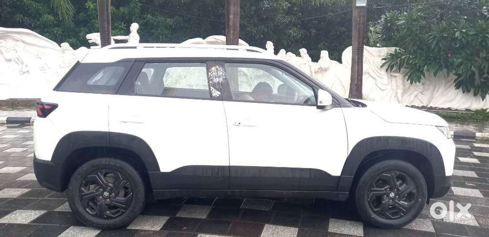 Maruti Suzuki Brezza 1.5 Zxi Cng, 2023, Cng & Hybrids