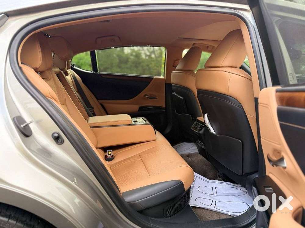 Lexus Es 300h Exquisite, 2023, Petrol