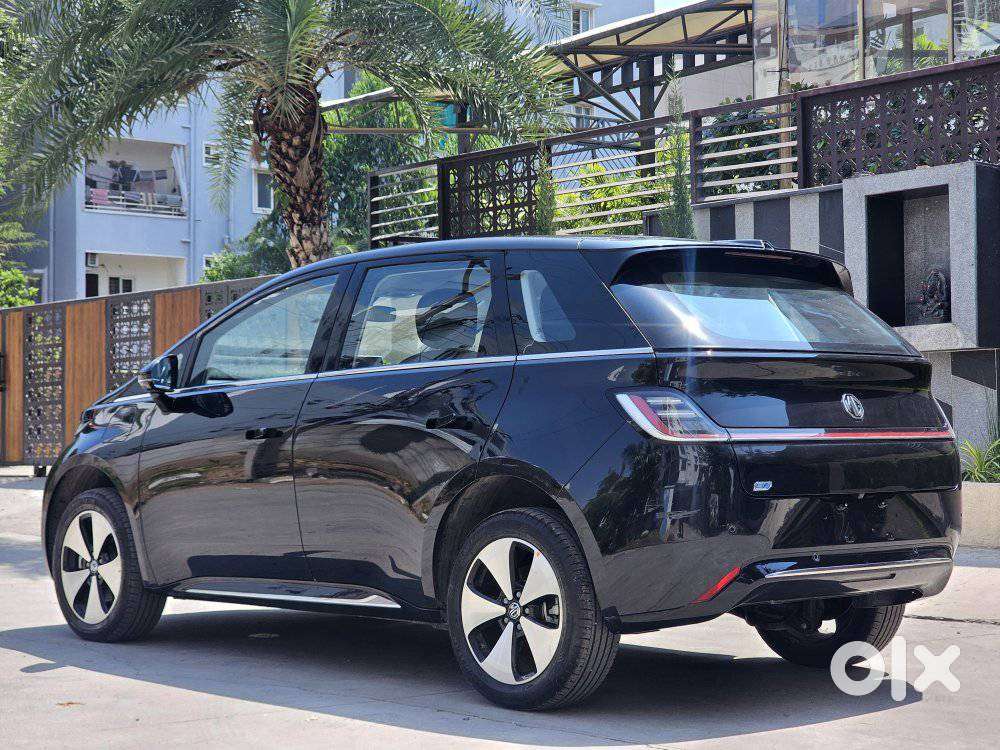 Mg Windsor Ev Essence, 2025, Electric