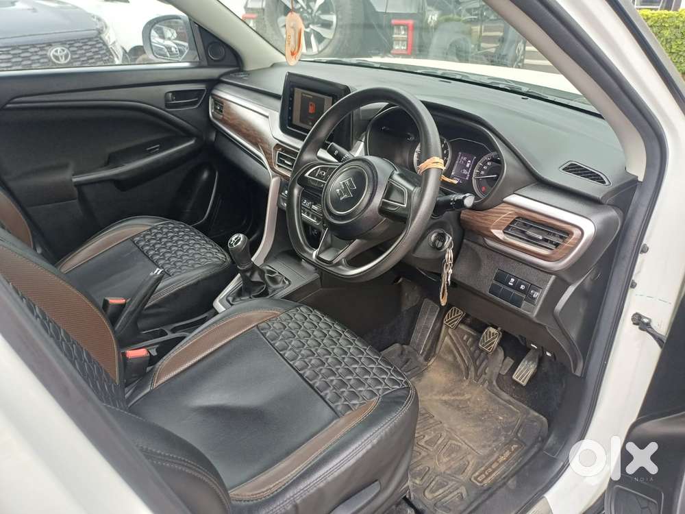 Maruti Suzuki Brezza 1.5 Vxi Smart Hybrid, 2024, Petrol