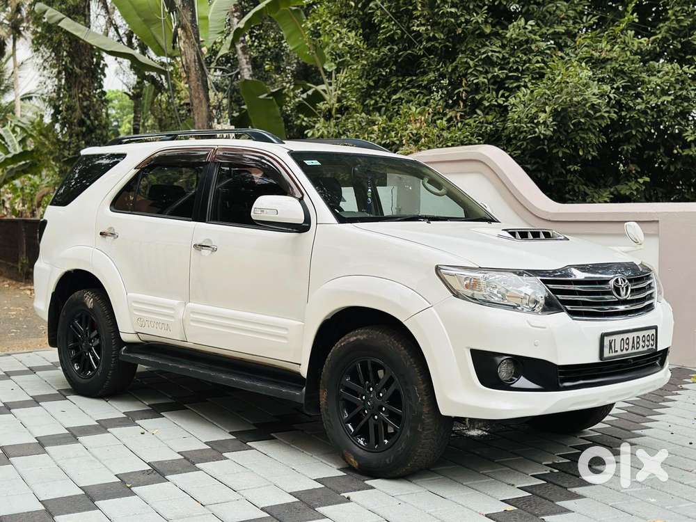 Toyota Fortuner 2011-2016 4x2 At, 2012, Diesel