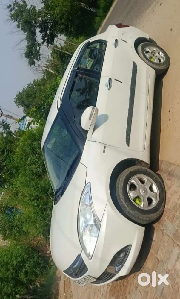 Maruti Suzuki Swift Dzire 2015 Diesel 60000 Km Driven