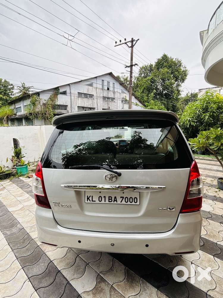 Toyota Innova 2.5 V 7 Str, 2011, Diesel
