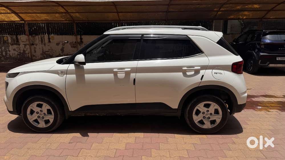 Hyundai Venue S Mt 2022
