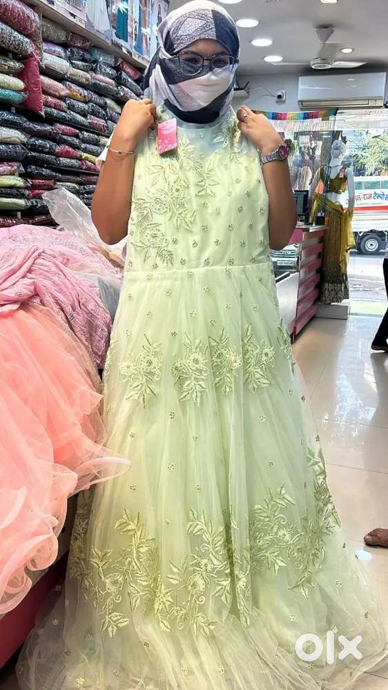 A Light Green Long Gown Dress Women 1824600560